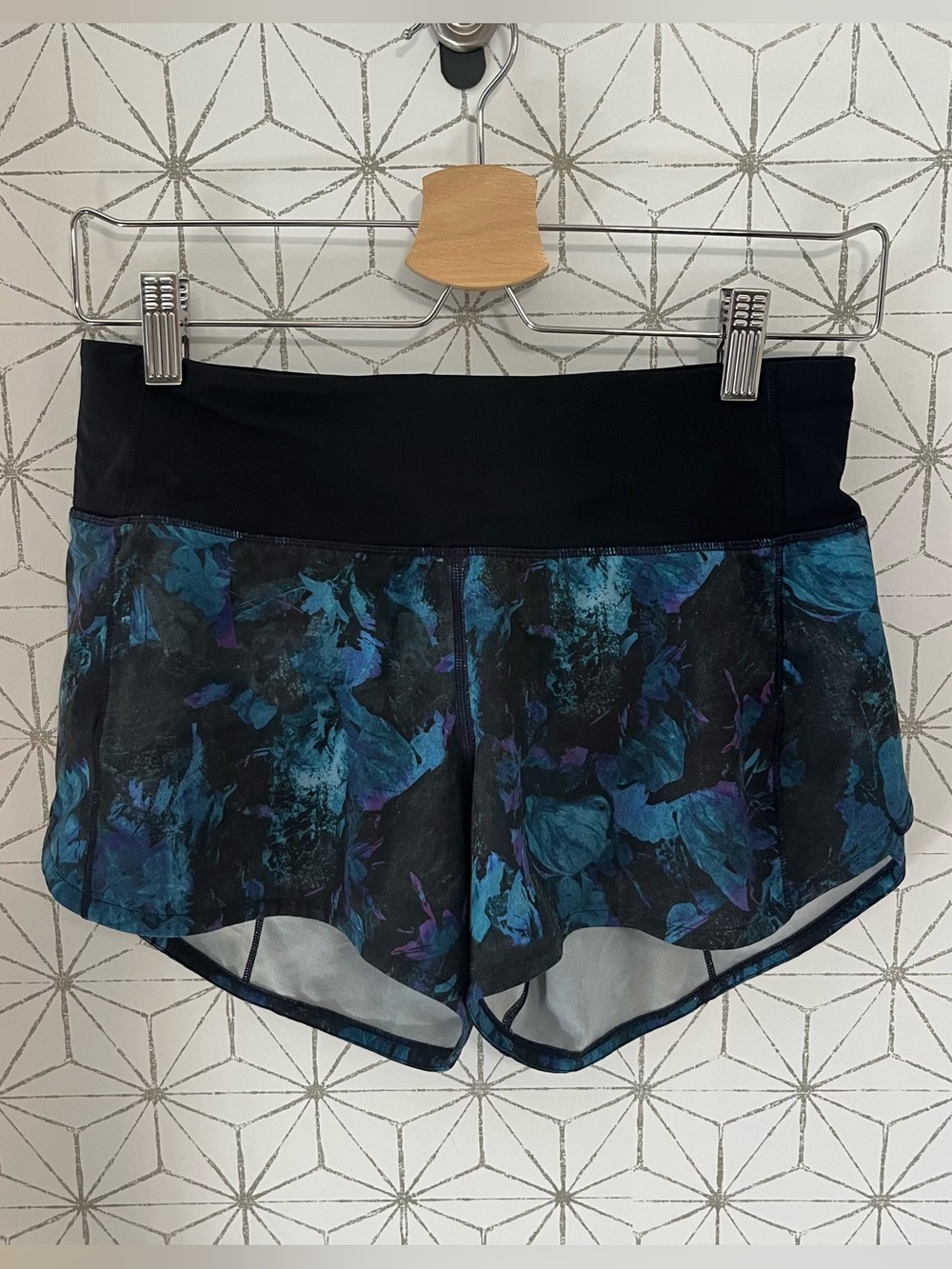 Lululemon High Rise Speed Short Floral